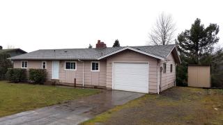 115 Tilla Dr, Kelso, WA 98626-3940