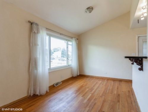 7137 Niles Ave, Niles IL  60714-2121 exterior