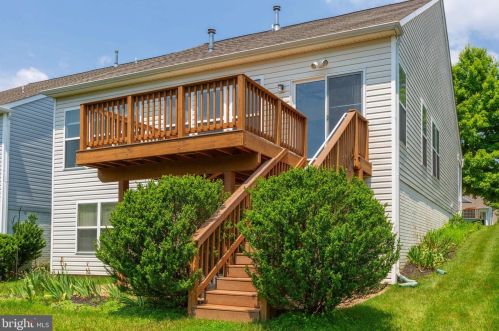 5 Reston Dr, Fredericksburg, VA 22406-8413