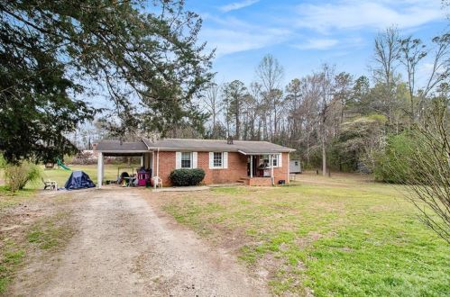 794 Lower River Rd, Porterdale, GA 30016-8270