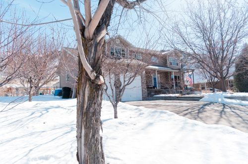 1080 Grandview Dr, Providence UT 84332-9317 exterior