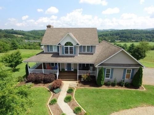 417 Bronco Rd, Hillsville, VA 24343-5402