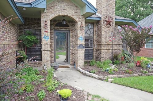 213 Trail Ride Rd, Angleton, TX 77515-2742