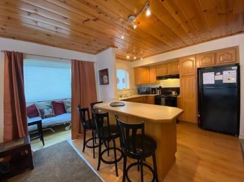 11647 Snowpeak Way, Truckee, CA 96161-7094