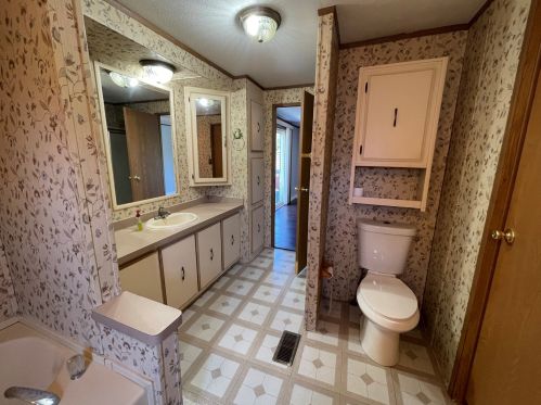 555 Huntsbridge Rd, Matteson IL  60443-2126 exterior
