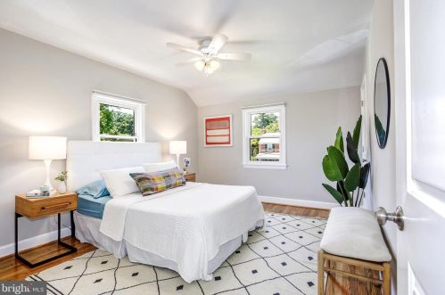 10015 Markham St, Silver Spring MD 20901-2233 exterior