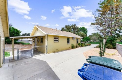 3580 Harding St, Riverside CA  92506-2636 exterior