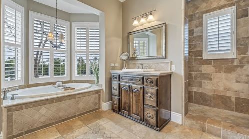 1862 Bradley St, Riverside CA 92504-5435 exterior