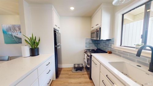 779 Cottage Dr, Fairfield CA  94558-1247 exterior