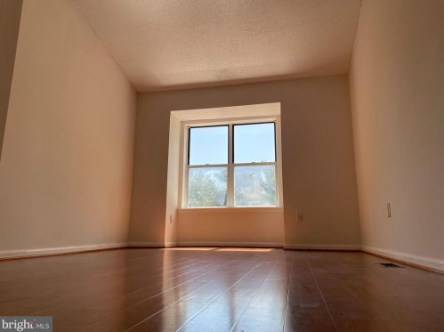 62 Avonshire Ct, Silver Spring MD 20904-6712 exterior