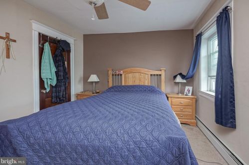 5724 Jackson St, Philadelphia PA  19148-2930 exterior