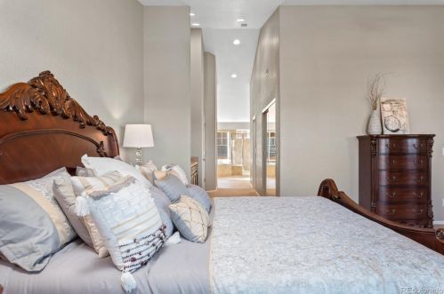 5421 Eaton Park Way, Aurora CO 80016-4292 exterior