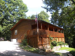 1001 Sunrise Blvd, Pigeon Forge, TN 37862-2719