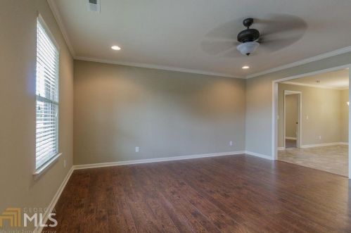 214 Dove Dr, Lafayette, GA 30728-2186