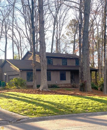 879 High Green Ct, Marietta, GA 30068-2522