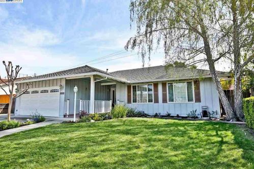 3232 Estero Dr, San Ramon, CA 94583-3217