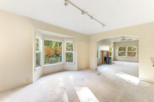 729 Dora St, Ukiah CA  95482-6341 exterior