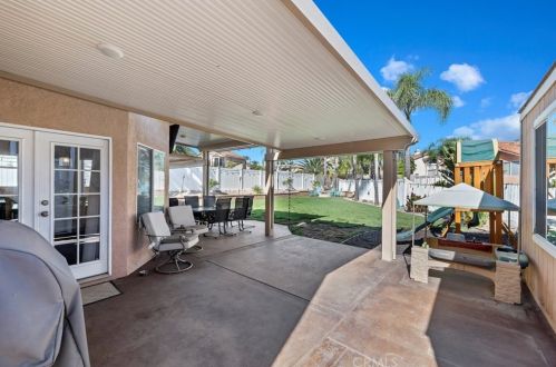 8517 Rosemary Dr, Riverside CA  92508-2921 exterior