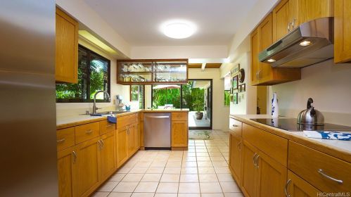 4494 Pahoa Ave, Honolulu HI  96816-5450 exterior