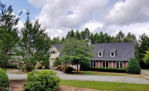 4575 The Orchard Rd, Clarkesville, GA 30523-2380