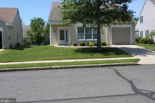 79 Horseshoe Ln, Columbus, NJ 08022-1061