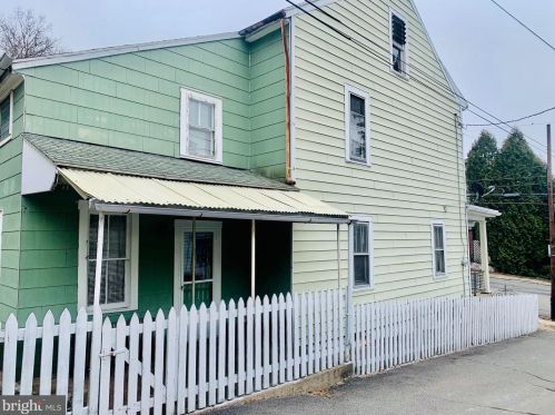 534 Arch St, Primrose, PA 17901-2720