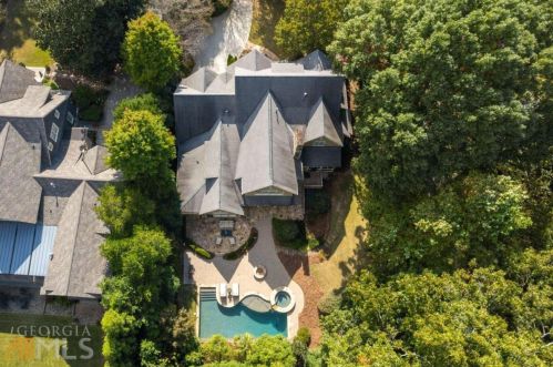 4711 Dudley Ln, Atlanta GA  30327-3330 exterior