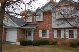 2506 Charleston Dr, Schaumburg IL 60193-7313 exterior