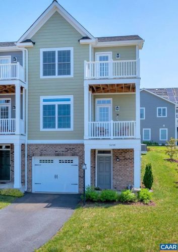 1638 Delphi Dr, Charlottesville, VA 22911-3526