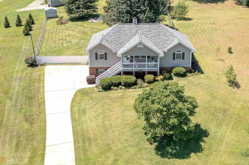 35 Red Holly Gap, Carrollton, GA 30117-9188