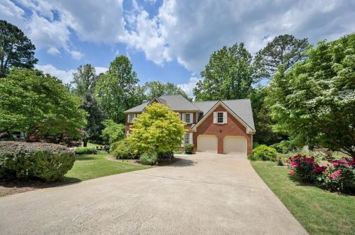 3001 Creekside Way, Marietta, GA 30066-2374