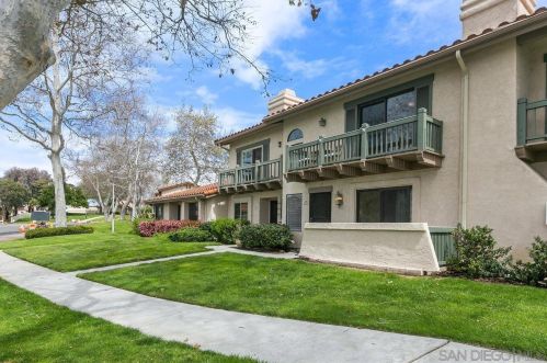 6992 Batiquitos Dr, Carlsbad, CA 92011-3920