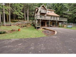39290 Upper Camp Creek Rd, Springfield, OR 97478-8745