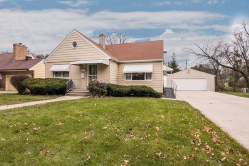 919 Scottswood Rd, Rockford, IL 61107-3521