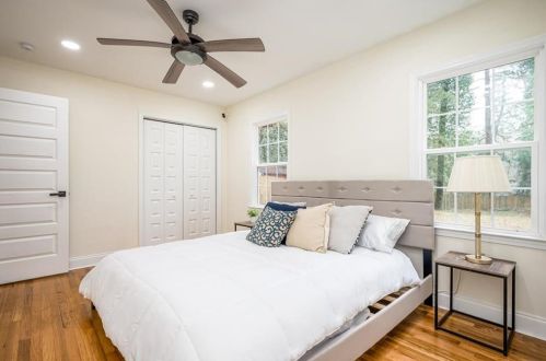 1430 Centra Villa Dr, Atlanta GA  30311-3426 exterior