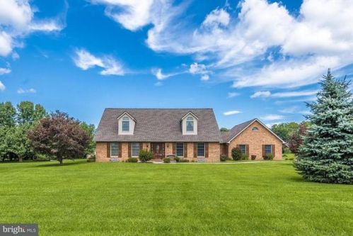 16126 River Bend Ct, Williamsport, MD 21795-2152