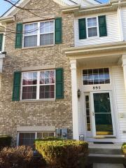 895 Emerald Dr, Pingree Grove IL  60140-9114 exterior