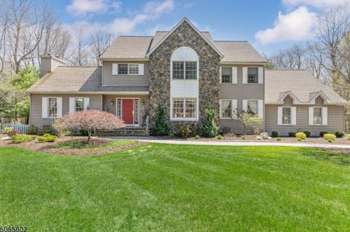 4 Glenview Ln, Wantage, NJ 07461-4848