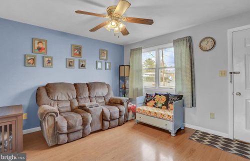 407 Meade Ave, Hanover, PA 17331-3823