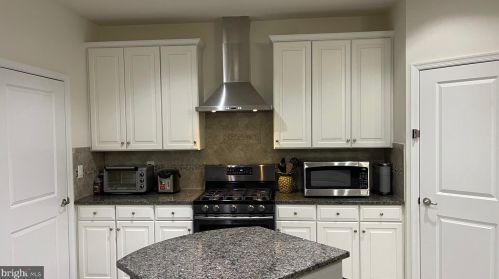 1865 Exton Dr, Fallston MD  exterior