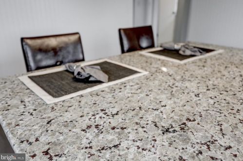 210 Rosedale Ave, Lancaster PA  17603-5708 exterior