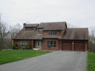 97 Chris Ct, Bangor PA  18013-9638 exterior
