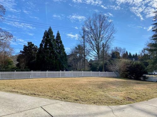 3006 Arden Rd, Atlanta, GA 30305-1915