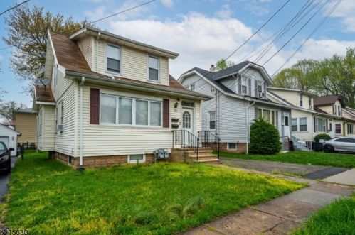 20 Civic Pl, Bloomfield, NJ 07003-4207