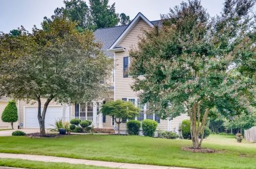 39 Tapestry Ln, Newnan, GA 30265-5649