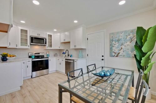 1053 Douglas Ct, San Leandro CA  94577-1469 exterior