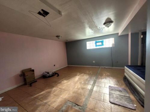 8202 Ditman St, Philadelphia PA 19136-2814 exterior