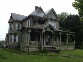 291 Bentley Ave, Poultney, VT 05764-1177