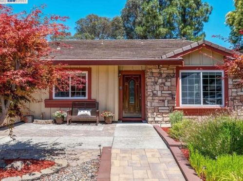 2737 Morgan Dr, San Ramon, CA 94583-2461
