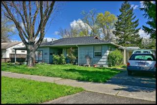 809 Grant Ave, Medford OR  97501-3405 exterior